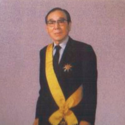 국민훈장을 수상한 김동일 박사.png 이미지입니다.