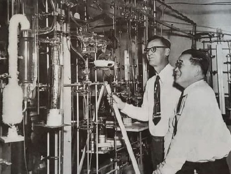 콜로라도대학 교수 시절 박달조 원장(오른쪽).jpg 이미지입니다.